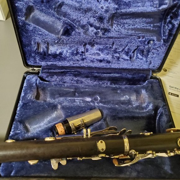 Wood Vintage Selmer Clarinet with Case - Picture 11 of 12